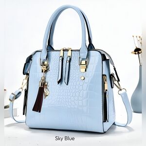 Colorful Crocodile pattern handbags, Blue available now, **Others can be ordered
